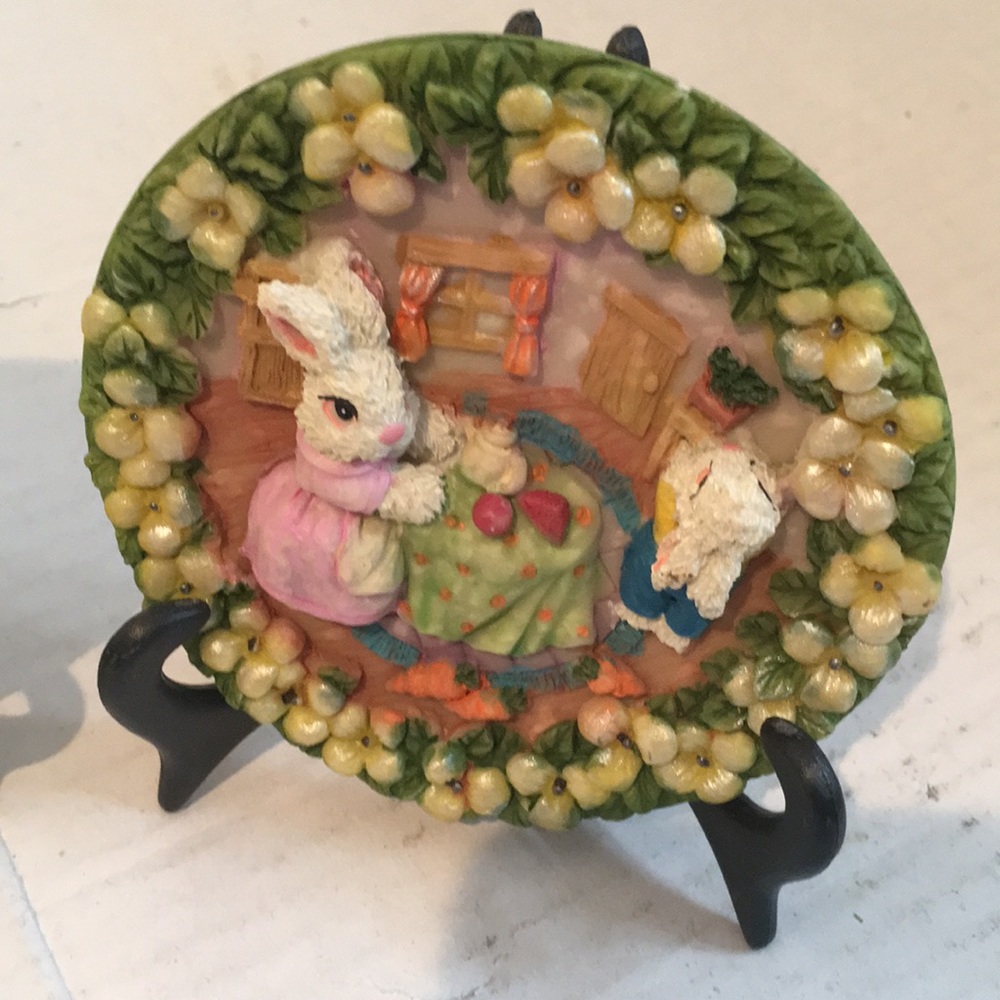 NWOT and Vintage 1990s Three mini Easter collectible plates - Picture 4 of 5